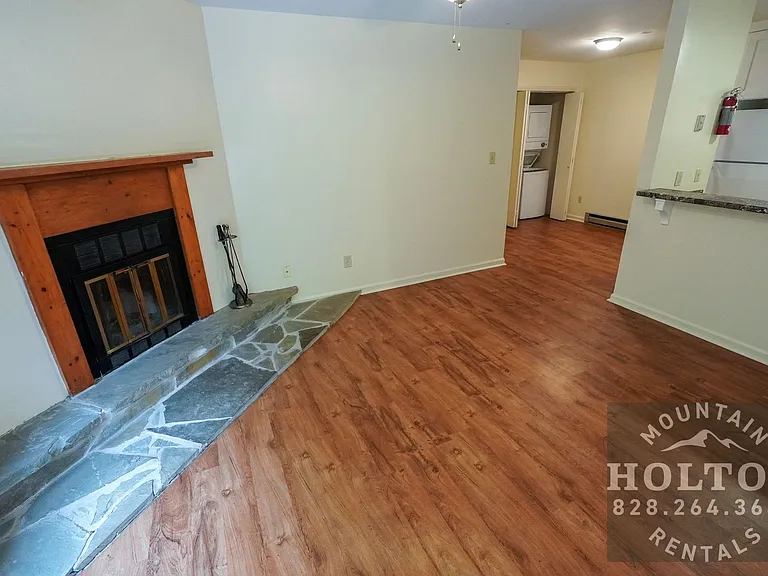 200 Pilgrams Way #21 — Photo 12