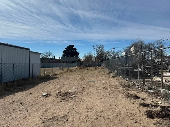 213 E Gypsy St, Hobbs, NM 88240
