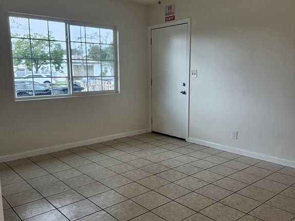 4th image of 1010 Garfield Ave #1/0