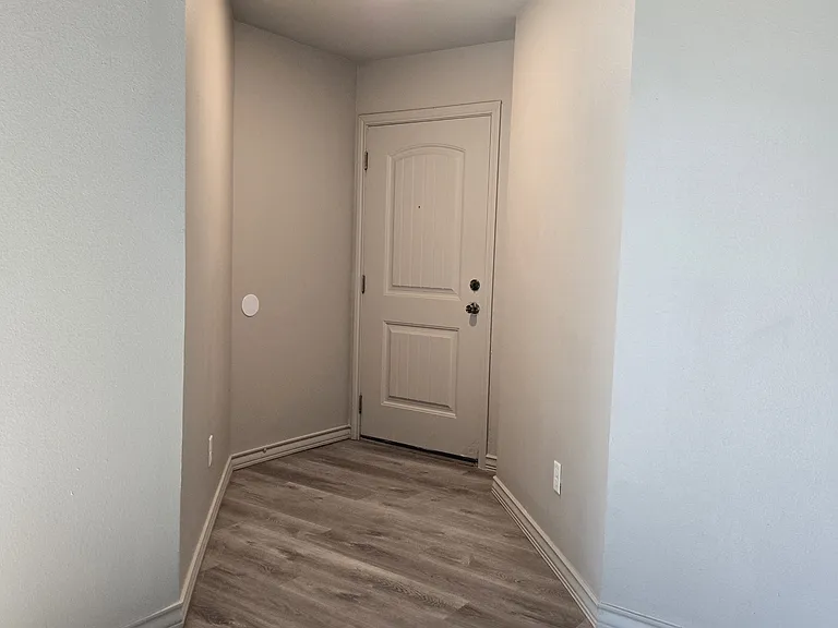 17815 Private Road 2160 — Photo 2