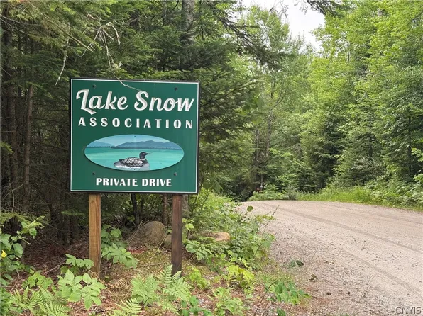 L Lake Snow Rd, Indian Lake, NY 12842
