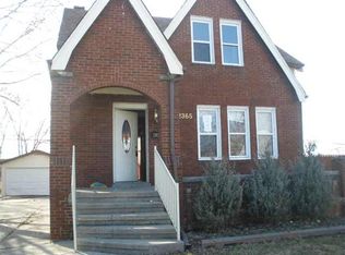 22365 Hayes Ave, Eastpointe, MI 48021