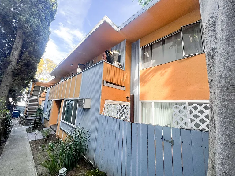 10907 Fruitland Dr — Photo 24