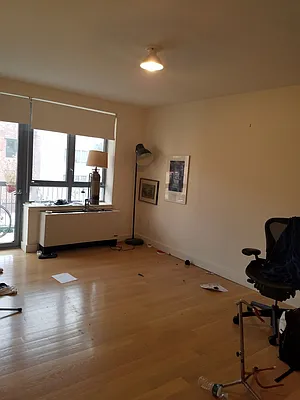 Rented by Space Link Realty | media 26