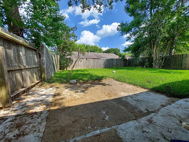 3807 Quiet Place Dr — Photo 42