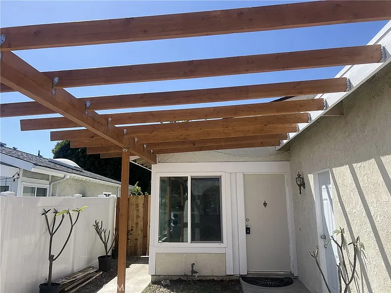 21475 Aguilar — Photo 2