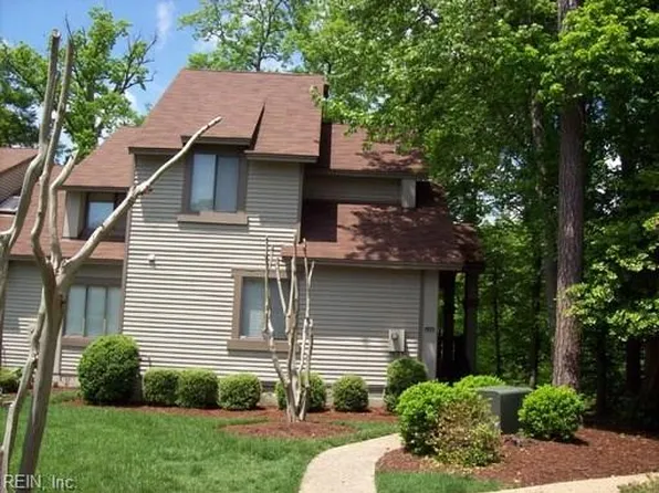 236 Misty Pointe Ln, Newport News, VA 23603