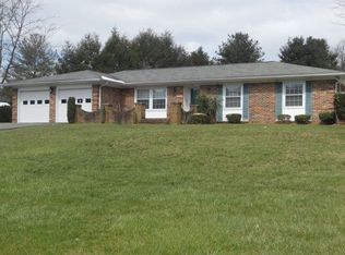 235 Dial Rock Rd, North Tazewell, VA 24630