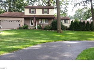 4621 Deopham Green Dr, Youngstown, OH