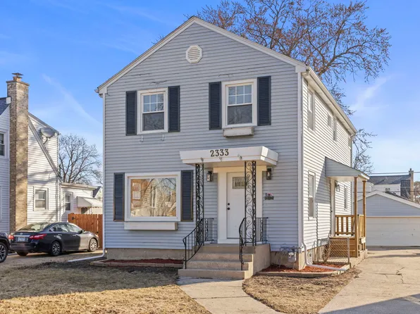 2333 S 11th Ave, Broadview, IL 60155