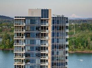 836 SW Curry St UNIT 1104, Portland, OR 97239