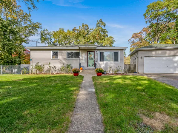 2376 Plum St, Portage, IN 46368