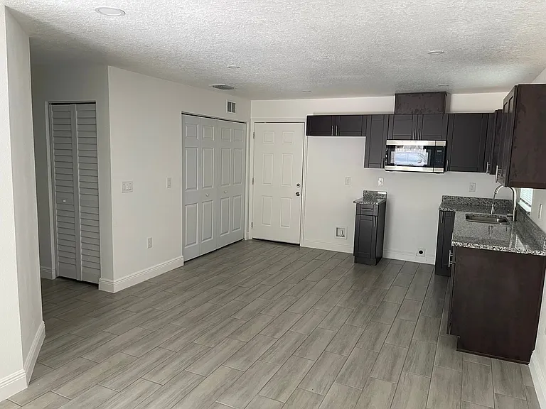 8417 N Seminole Ave — Photo 6