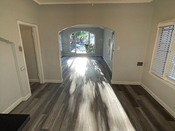 5th image of 230 W Hill St #0