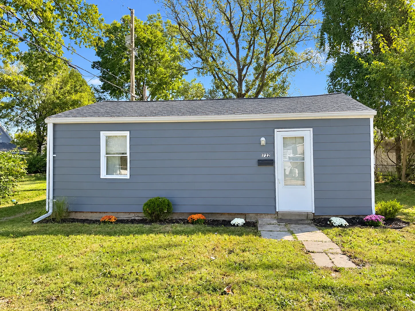 1722 South Daly Avenue - 1 — Photo 1