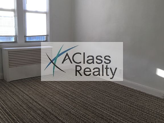 2nd image of 2580 48th St #2