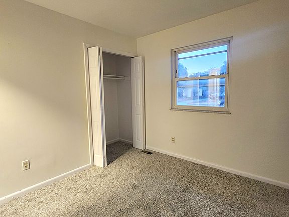5th image of 453 Diven Ln