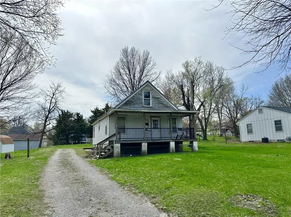 718 W 18th St, Trenton, MO 64683