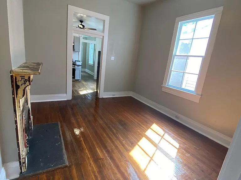 Third room (11ft ceilings)