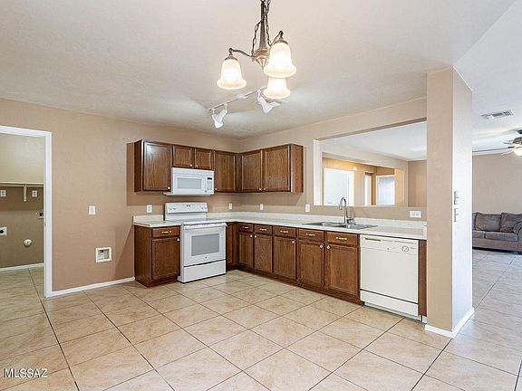 5th image of 9301 N Centipede Ave