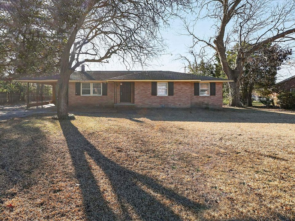 1st image of 1720 Sandra Dr