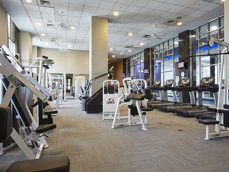 220 Riverside Blvd #20U — Photo 10