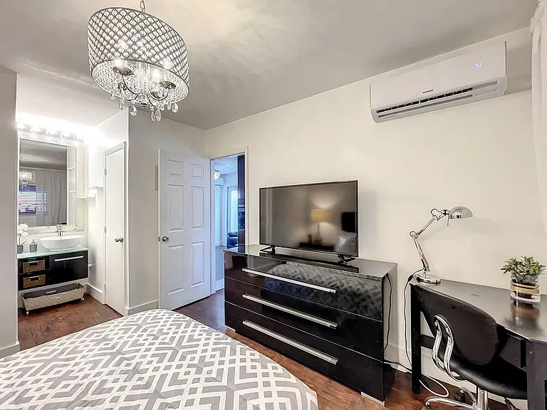 2700 SW 36th Ave #C — Photo 9