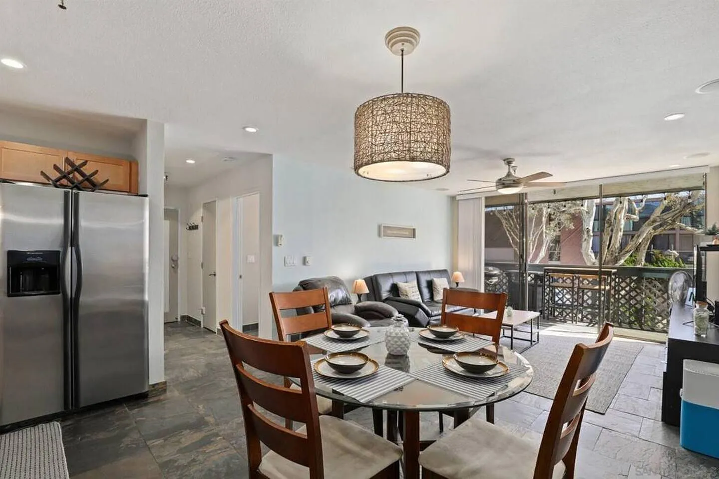 2 bed, 814 sqft, $5,000 — Photo 2