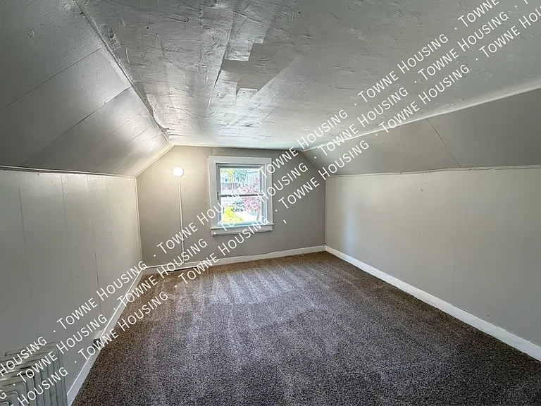 256 14th St #1 — Photo 12