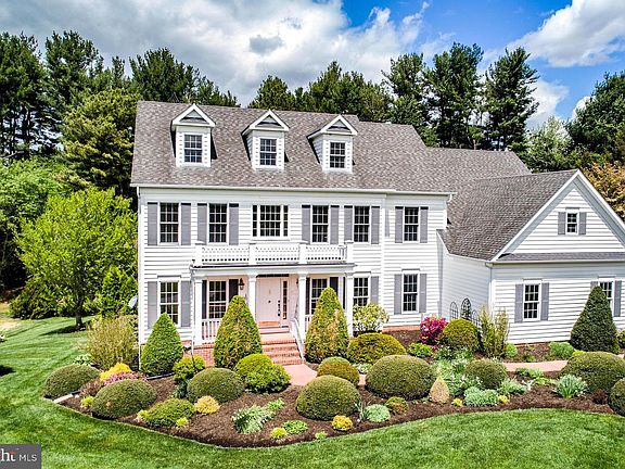 3rd image of 1026 Woodshire Ln