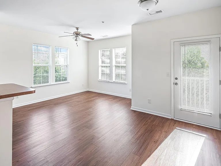 Noda 20 Apartments — Photo 14