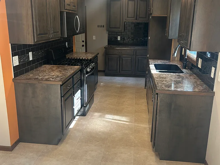 1300 S Olive Dr — Photo 3
