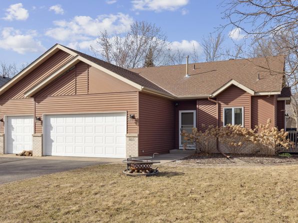 1105 4th St N, Sartell, MN 56377