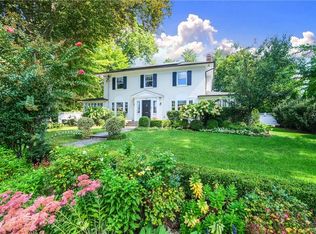 319 Heathcote Rd, Scarsdale, NY 10583