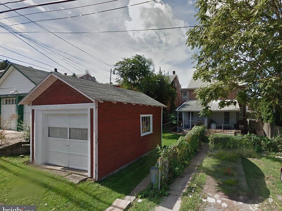 2nd image of 103 Woodland Ave