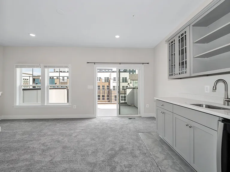 32 Bleeker Pl — Photo 27