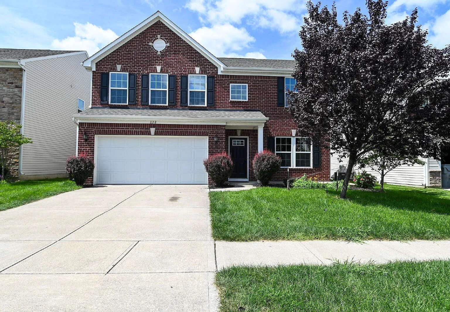 4 bed, 2.5 bath, 2384 sqft, $2,500 — Photo 1