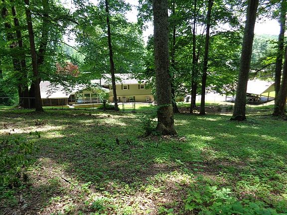 2nd image of 441 Meadow Dr