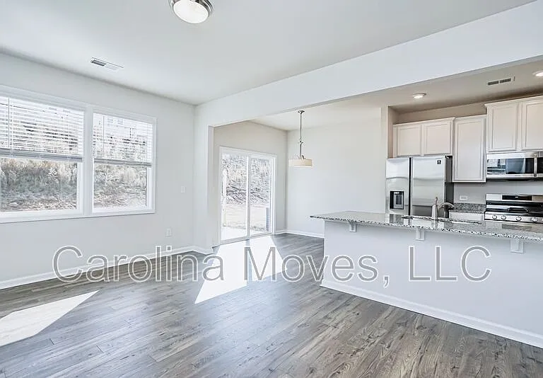 203 Stone Fruit Ct — Photo 5