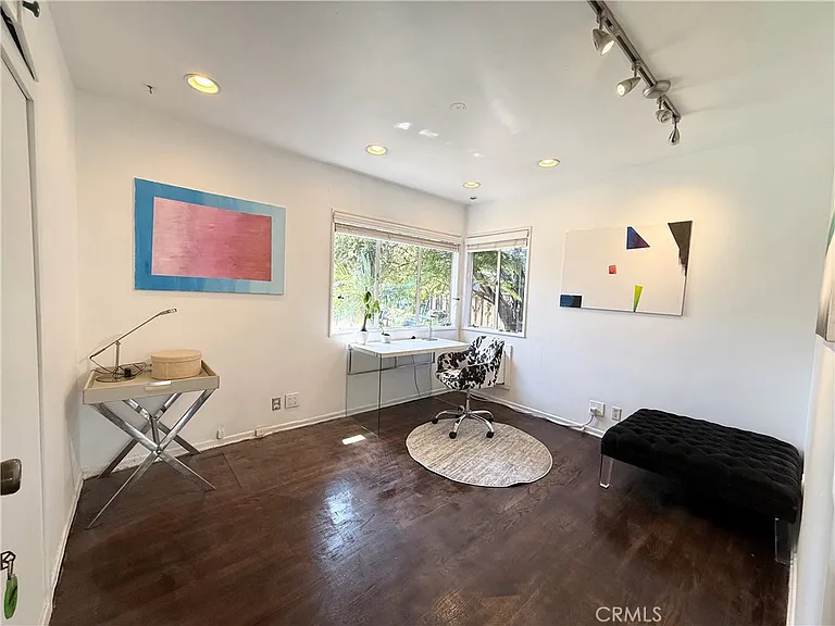5425 Halbrent Ave — Photo 14