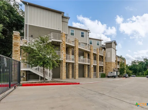 1228 Ervendberg Ave #104, New Braunfels, TX 78130