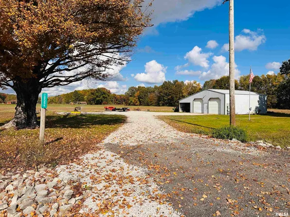 18564 Old Diswood Rd, Tamms, IL 62988