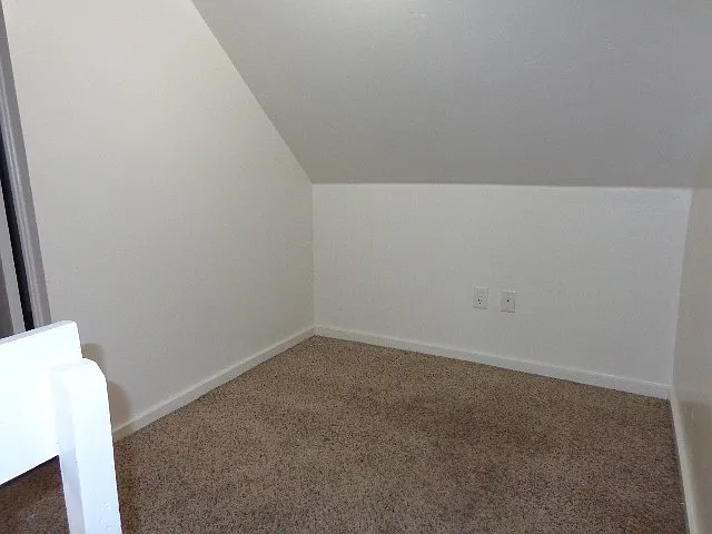 94 W 250 N — Photo 24