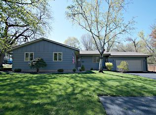 1601 W 86th St, Bloomington, MN 55431