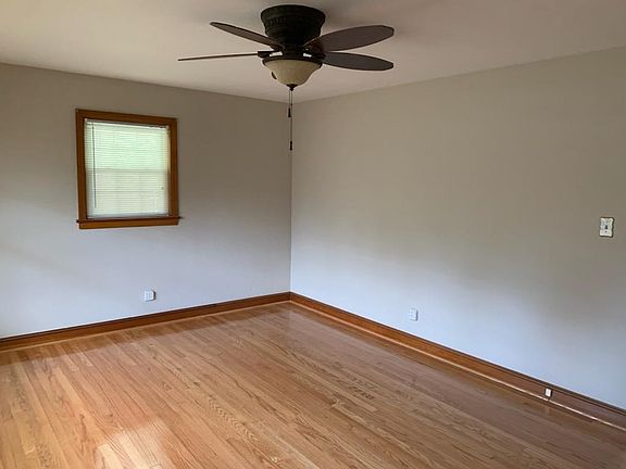 5th image of 235 Baronwood Rd