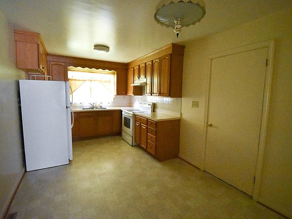 4th image of 2093 Nansemond Pkwy