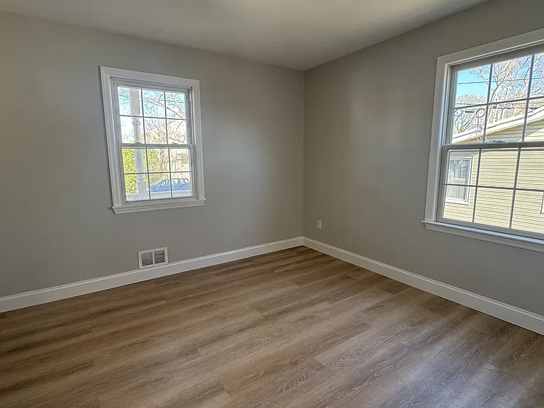 80 Morningside Ave — Photo 26