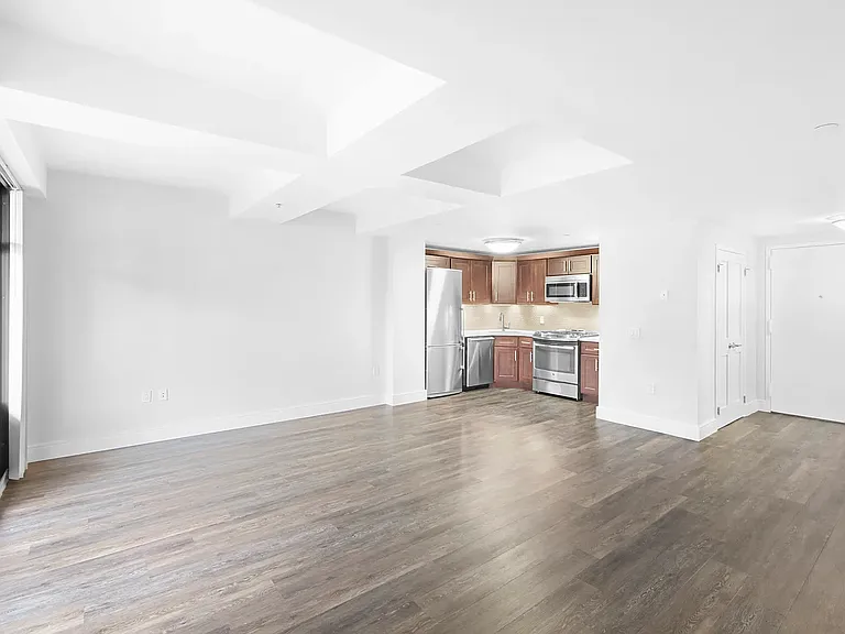 354 E 91st St #1009 — Photo 4