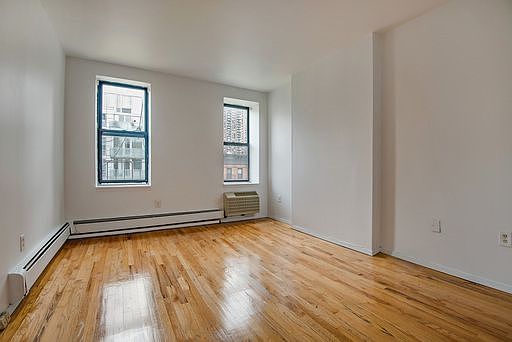 2nd image of 601 10th Ave APT 5B