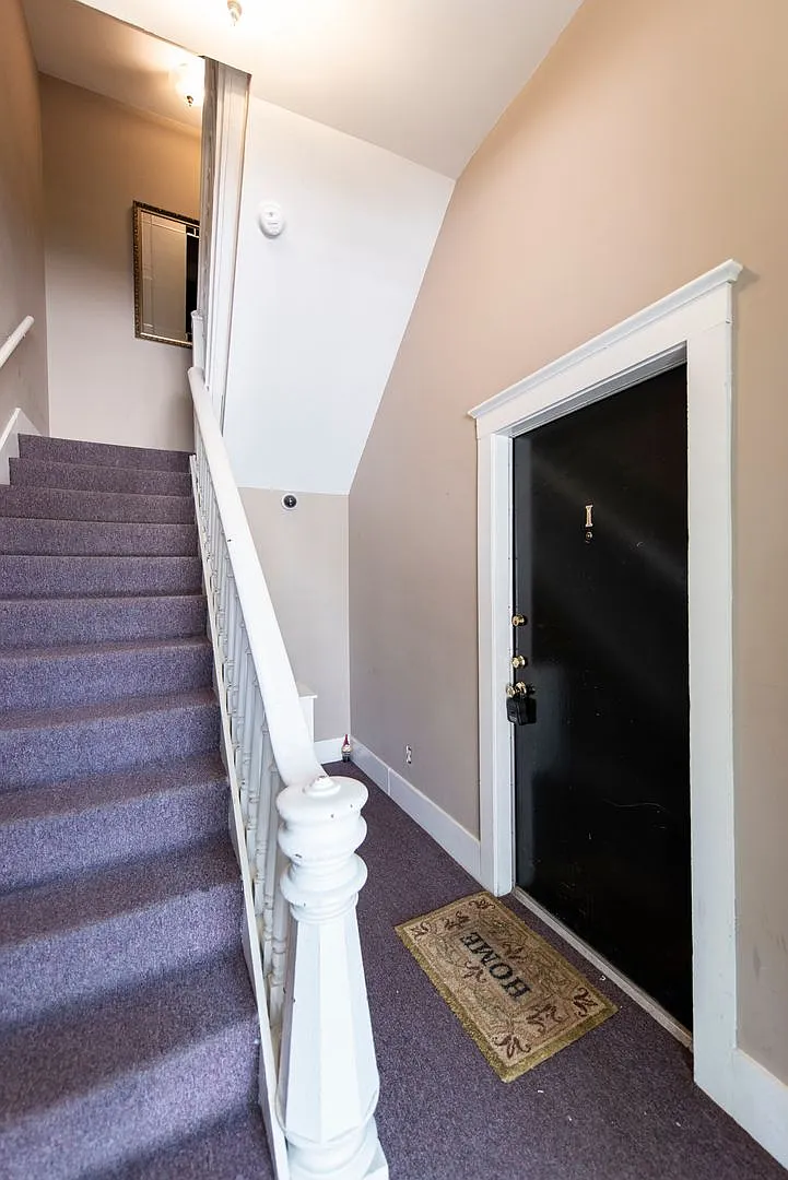 2 bedroom 1 bath Condo for rent. — Photo 1
